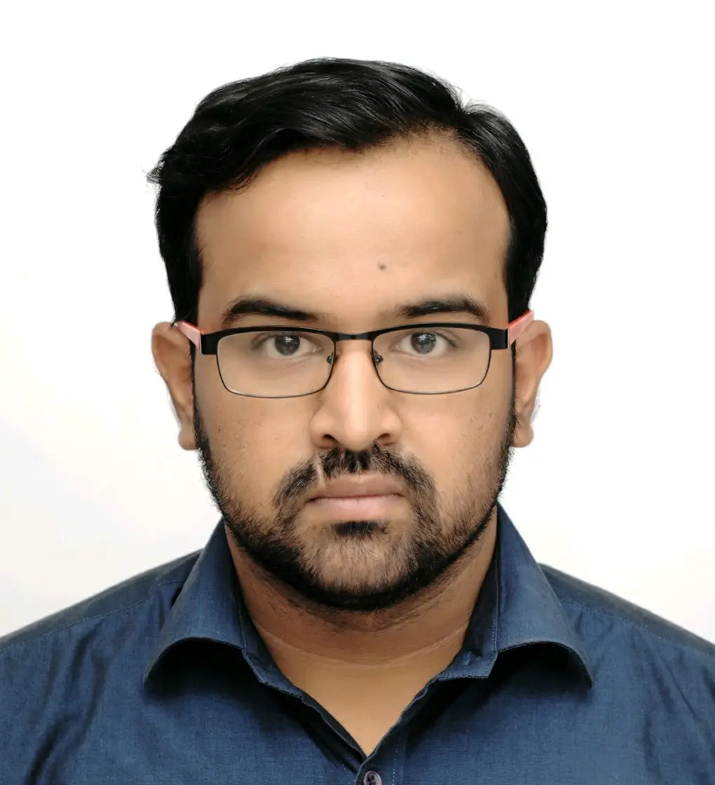 Dr. Nikhil Akude